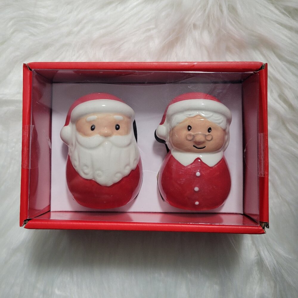 Mr. & Mrs. Clause Salt & Pepper Shakers